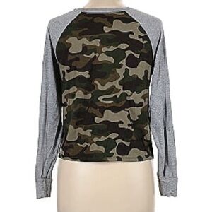 Zoe & Liv camo baseball shirt